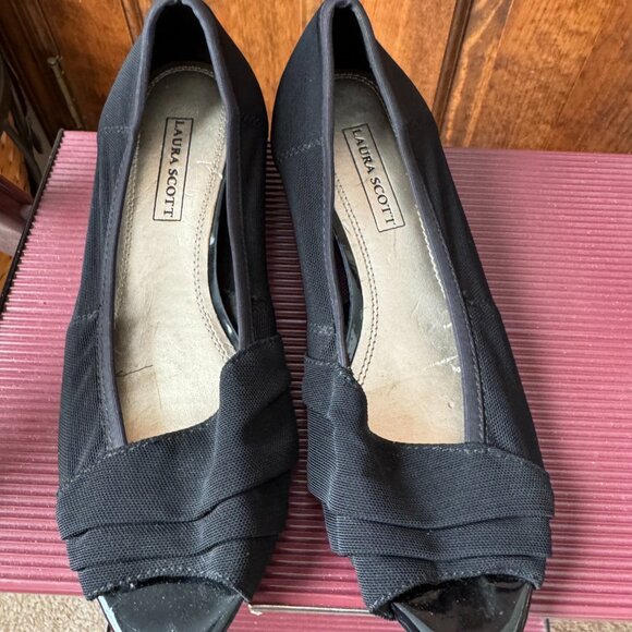 Laura Scott Black Sheer Mesh Wedge Open Toe Shoe Size 8 - Picture 2 of 6